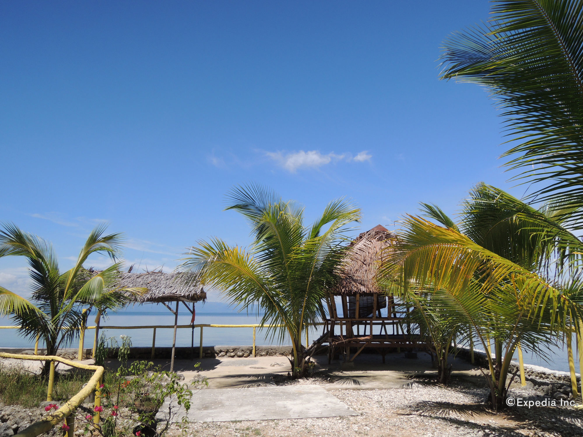 Gorion Beach Resort Samboan Exterior photo